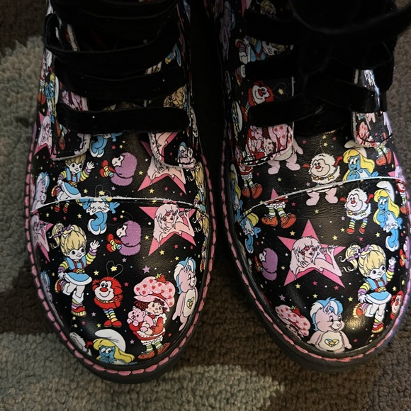 New Spellbound black combat boots with 80s favorite cartoons size 40 - Picture 8 of 9